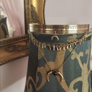 BOHO layered horn choker